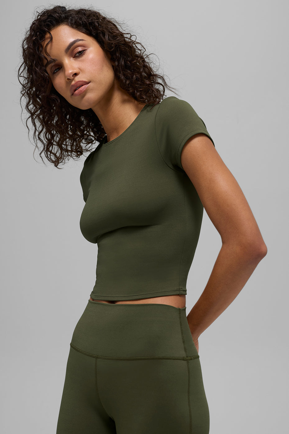 ALO Softsculpt Precision Short Sleeve Top - Green Olive
