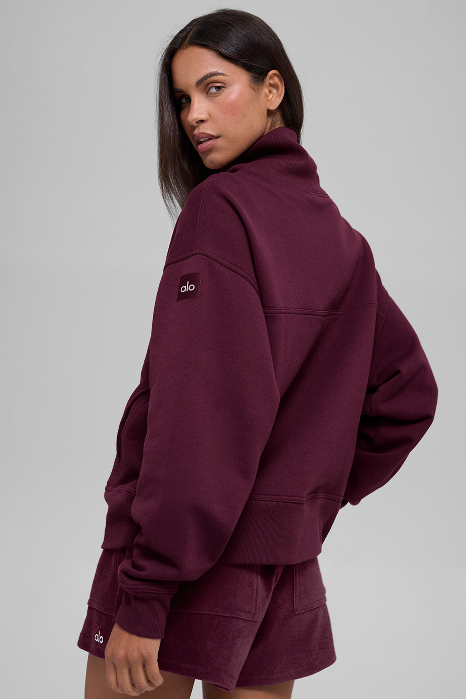 Hazy Mock Neck Pullover - Burgundy
