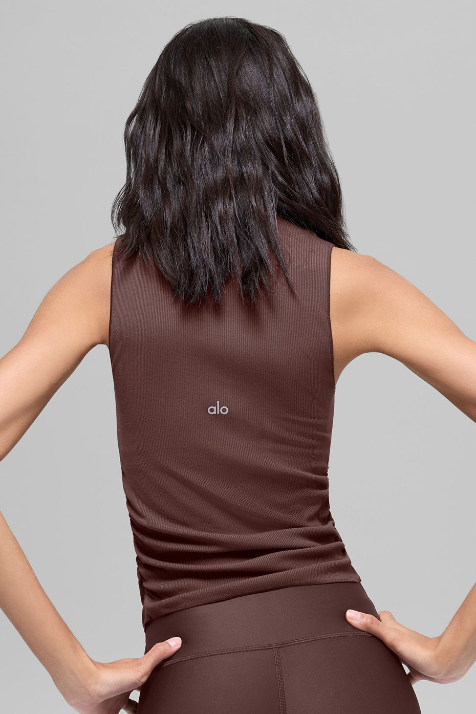 Ribbed En Pointe Tank - Brownstone