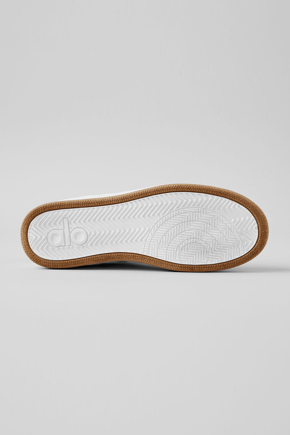 ALO Recovery Mode Sneaker - Natural White/Gum