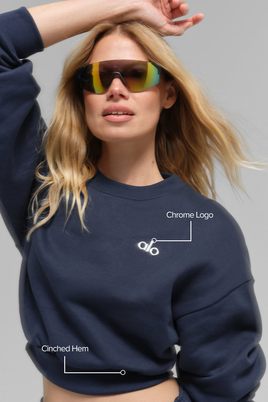 Cropped Accolade Crewneck - Navy