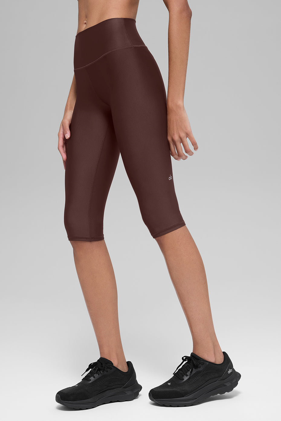 16 High-Waist Airlift Capri - Brownstone